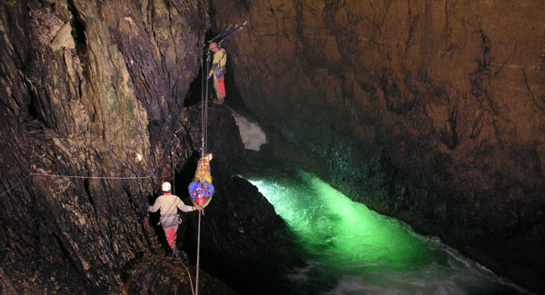 Exercice secours à la grotte de Vallorbe